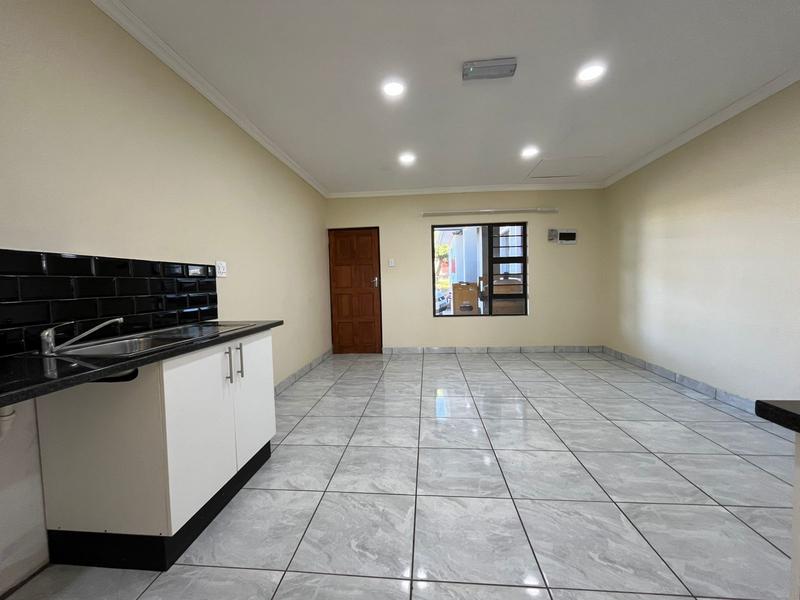 To Let 1 Bedroom Property for Rent in Kingswood Eastern Cape
